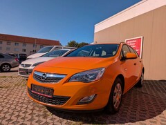 Bild des Angebotes Opel Astra J Sports Tourer Selection Behördenfhz