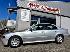 Bild des Angebotes BMW 520 i Lim. Autom. *XENON+Klimatr.+GSHD+ALU+PDC*