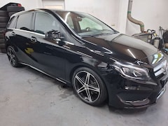 Bild des Angebotes Mercedes-Benz B 220 4Matic,Alcantara,Led,AMG-Paket,Ahk,Pdc,Top