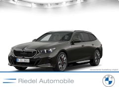 Bild des Angebotes BMW i5 eDrive40 Touring M SportpaketPro Pano DAPro