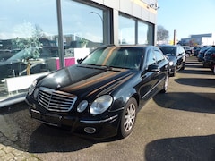 Bild des Angebotes Mercedes-Benz E 320 CDI Limousine Klimaautomatik Tempomat Navi