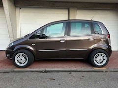 Bild des Angebotes Lancia MUSA Musa 1.3 Multijet 16v DPF AutomatikGold