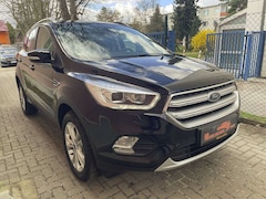 Ford Kuga Titanium, Teilleder, Navi, el. Heckklappe!!