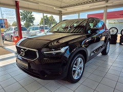 Bild des Angebotes Volvo XC40 2WD Klima Sitzheizung Navi PDC Alufelgen