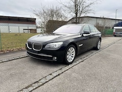 Bild des Angebotes BMW 750 F01 V8 | TÜV neu | Scheckheft | HUD