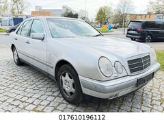 Bild des Angebotes Mercedes-Benz E 240 Elegance