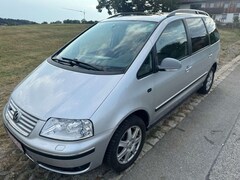 Bild des Angebotes VW Sharan Highline V6 4Motion*NAVI*LEDER*6SITZE*AHK