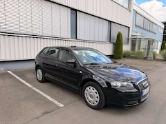 Bild des Angebotes Audi A3 1.6 Attraction