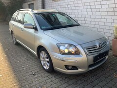 Bild des Angebotes Toyota Avensis Kombi 1.8 Executive