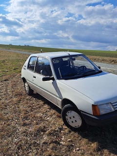 Bild des Angebotes Peugeot 205 Junior