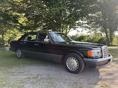 Bild des Angebotes Mercedes-Benz S 560 SEL W126 Oldtimer H-Kennzeichen schwarz 040