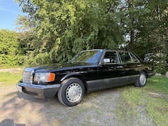 Bild des Angebotes Mercedes-Benz S 560 SEL W126 Oldtimer H-Kennzeichen schwarz 040