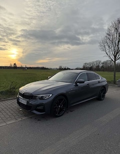 BMW 330 330 e M Sport | H/K | Premium Selection Garantie