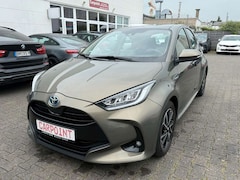 Bild des Angebotes Toyota Yaris Hybrid Club KLIMA/KAMERA/8FACH/PDC/SHZ