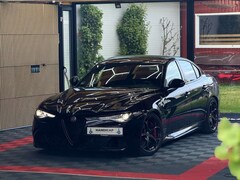 Bild des Angebotes Alfa Romeo Giulia Quadrifoglio *Schaltgetriebe*Unfallfrei*