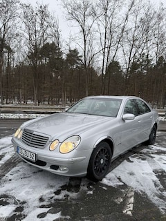 Bild des Angebotes Mercedes-Benz E 240 4Matic Elegance