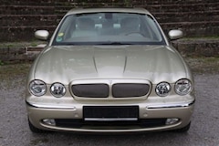 Bild des Angebotes Jaguar XJR Top gepflegter XJR mit 3 Jahre Garantie