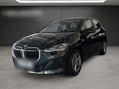 Bild des Angebotes BMW 218 i Active Tourer NP41109,- PremiumP WirelessChargin