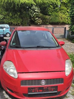 Bild des Angebotes Fiat Grande Punto mit 155437 Km und TÜV bis 7/2027