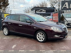 Bild des Angebotes Lancia Delta Gold 1.4*Klima*8-Fach*Temp*Alcantara*AHK