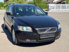 Bild des Angebotes Volvo V50 Kombi 2.4i Kinetic/SItzheizung/Klimaa.