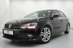 Bild des Angebotes VW Jetta 1.4 TSi BMT Navi/Shzg/Temp/PDC/AHK/Klimaau