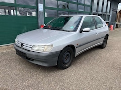 Bild des Angebotes Peugeot 306 1.8 Style Automatik Klima Zahnriemen / TÜV Neu