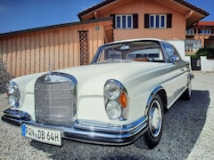 Bild des Angebotes Mercedes-Benz 220