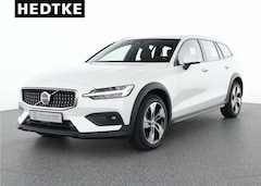 Bild des Angebotes Volvo V60 Cross Country B4 AWD Plus 18"+VOLL-LED+PANO