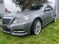 Bild des Angebotes Mercedes-Benz E 200 E-Klasse BlueEFFICIENCY Automatic