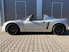 Opel Speedster Speedster 2.2