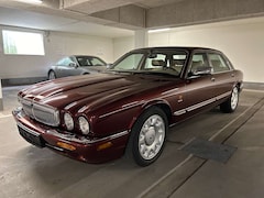 Bild des Angebotes Jaguar Daimler X308 Super V8 LWB**1.HD**orig 33`km