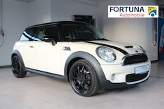 Bild des Angebotes MINI Cooper S 1. Hand Xenon Leder JCW LM-Räder