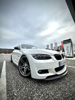 Bild des Angebotes BMW 330 330i Coupe Aut.
