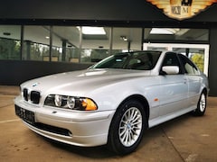 Bild des Angebotes BMW 530 i Sportpaket Leder/Xenon/SSD/PDC/El.Sitze