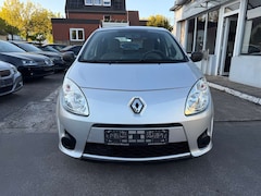 Bild des Angebotes Renault Twingo Authentique KLIMA-SERVOLENKUNG-FUNK ZV-EFH