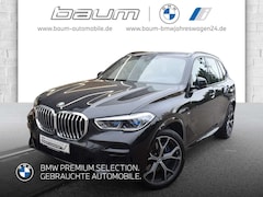 Bild des Angebotes BMW X5 xDrive40i M Sportpaket Gestiksteuerung DAB
