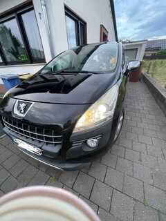 Bild des Angebotes Peugeot 3008 HDi FAP 165 Automatik Platinum