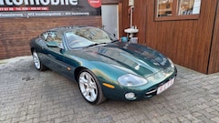 Jaguar XK8 Coupe V8 Automatik, Volleder, PDC, Xenon
