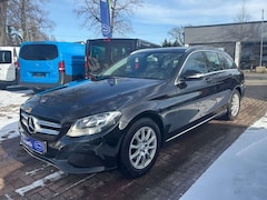 Bild des Angebotes Mercedes-Benz C 180 +AUTOM.+NAVI+TEMP.+LEDER+AHK+++