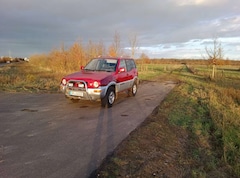 Nissan Terrano II 2.4 Avenue