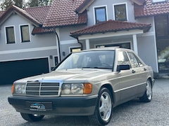 Bild des Angebotes Mercedes-Benz 190 E 1.8 *AUTOMATIK*SITZHEIZUNG*OLDTIMER*TOP GEPFLEGT