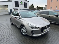 Bild des Angebotes Hyundai i30 Select*KLIMA*PDC*TEMPO*4S-REIFEN*LED