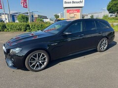 Bild des Angebotes Mercedes-Benz E 63 AMG 4M+ NIGHT,BURM,PANO,360°,PerfAGA,DP,VMAX,MBEAM,LEDER,DISTR,COMAND,KEYLESS,CARPLAY