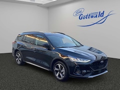 Ford Focus Turnier Active X LED Navi Winterpaket RFK PDC