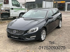 Bild des Angebotes Volvo V60 Summum T3 Autom * Leder * Navi * Xenon !