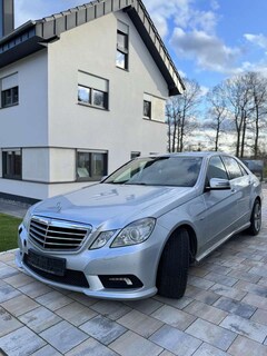 Bild des Angebotes Mercedes-Benz E 300 T CDI DPF BlueEFFICIENCY 7G-TRONIC Avantgarde