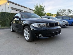 Bild des Angebotes BMW 120 120d Leder Sportpacket Xenon 8fach bereift Alu MP3