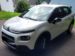 Bild des Angebotes Citroen C3 1.2 PureTech 110 PS