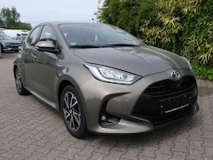 Bild des Angebotes Toyota Yaris Hybrid 1.5 Club LED Kamera ACC SHZ